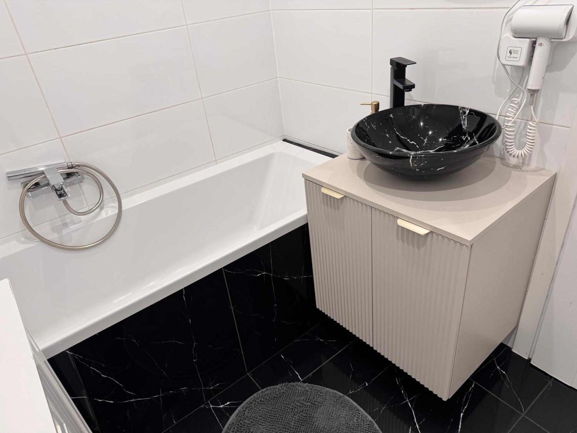 מידזיזדרויה Apartament 40M2 W Miedzyzdrojach 150 M Od Morza! מראה חיצוני תמונה